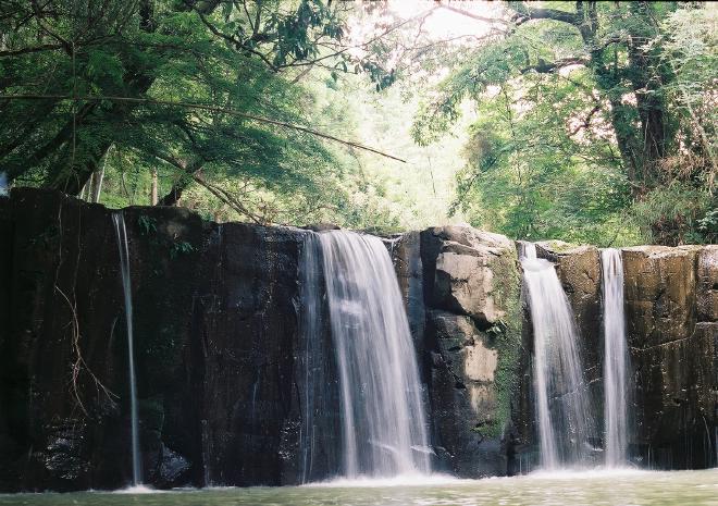 Silk waterfall